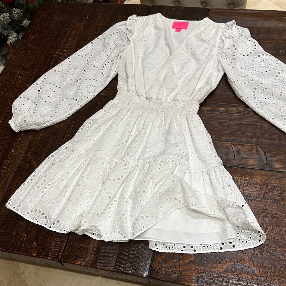 Lily Pulitzer White Eyelet Long Sleeve Dress size 4 Never worn